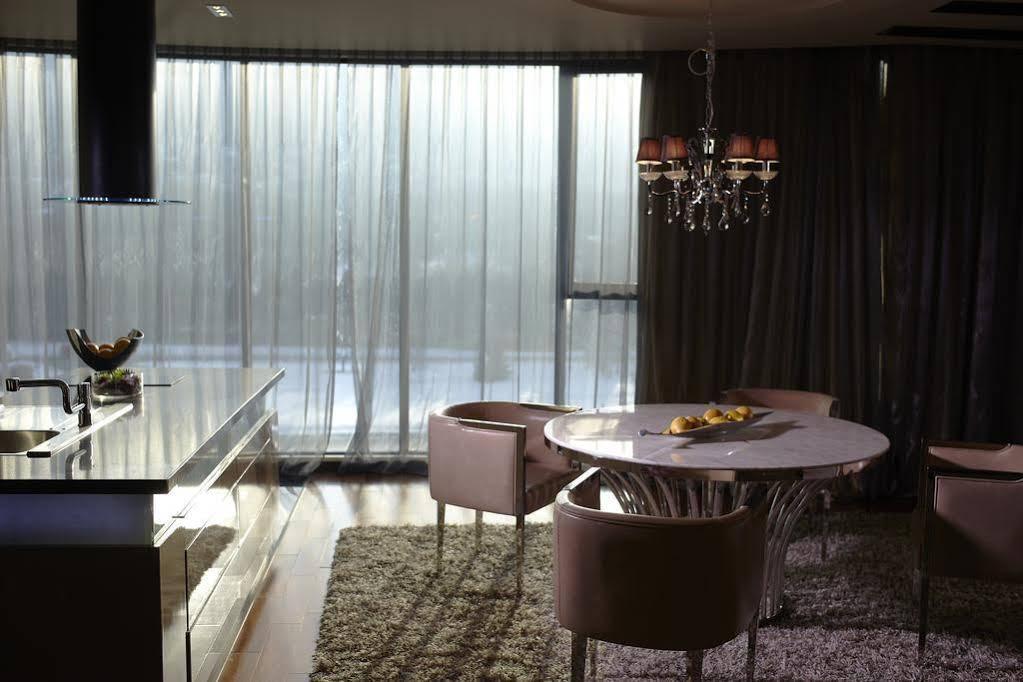 Hotel Emirates Sofia Luaran gambar